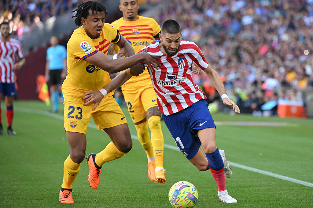 Barcelona kembali mendapatkan peluang untuk menggandakan keunggulan, namun tendangan dari Gavi masih belum menemui sasaran.