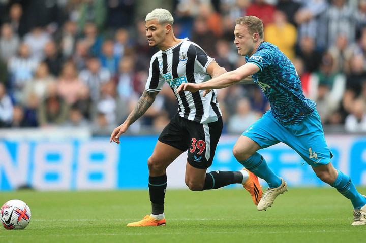 Berselang empat menit, Newcastle mampu menggandakan keunggulannya setelah Joelinton membobol gawang dari Tottenham seusai menerima umpan jauh Fabian Schar.