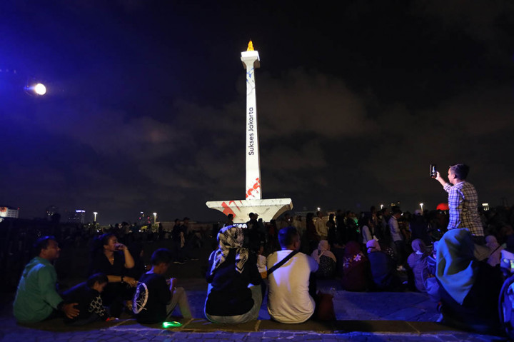 Penjabat (Pj.) Gubernur DKI Jakarta, Heru Budi Hartono membuka rangkaian acara Monas Week yang ditandai dengan atraksi video mapping dengan tagline 'Jakcation #Lebaran2023'