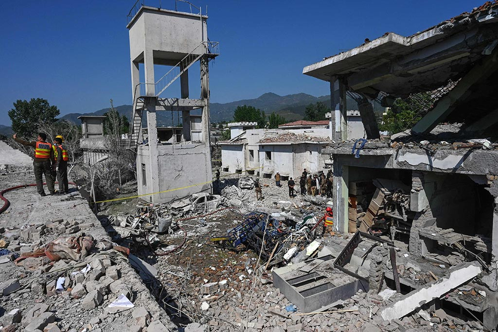 Ledakan itu meratakan stasiun spesialis kontra-terorisme di kota Kabal di Lembah Swat, di wilayah barat laut Khyber Pakhtunkhwa yang bertetangga dengan Afghanistan.