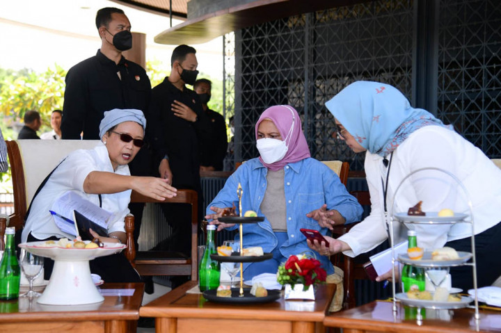 Rombongan Presiden Joko Widodo masuk ke dalam kawasan Puncak Waringin dengan pengawalan ketat Pasukan Pengamanan Presiden (Paspampres).