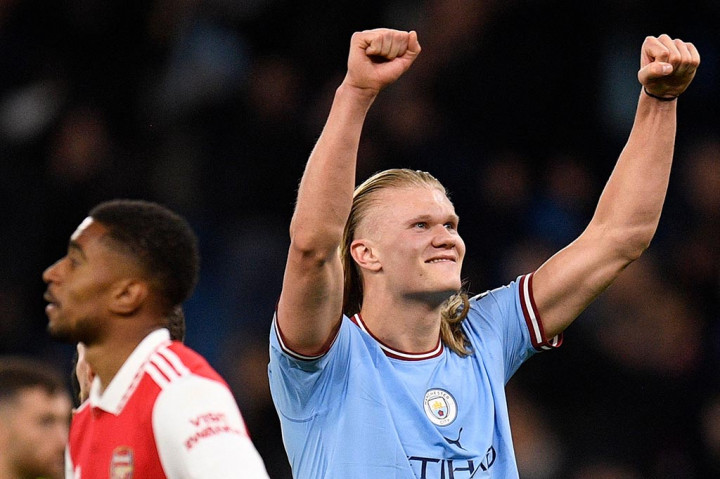 Manchester City memangkas jarak poin dengan Arsenal pada papan klasemen sementara Liga Inggris usai menang atas The Gunners dengan skor 4-1 pada pekan ke-33 di Stadion Etihad, Manchester, Kamis, 27 April 2023 dini hari WIB.