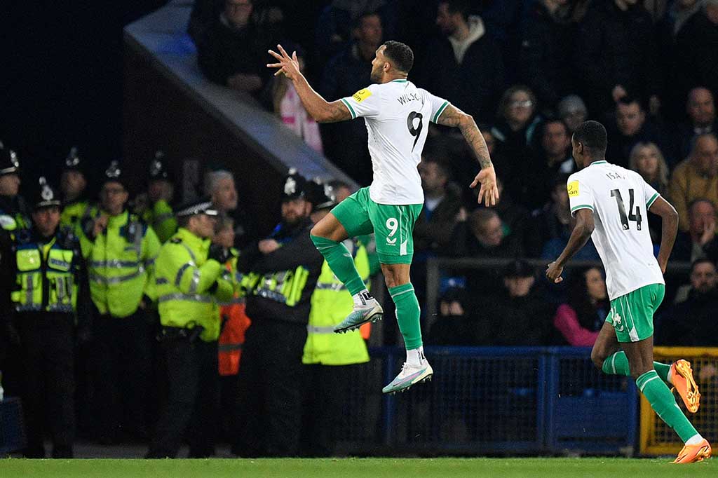 Newcastle United naik ke peringkat ketiga klasemen sementara Liga Inggris usai menang telak 4-1 atas tuan rumah Everton pada pekan ke-33 Liga Inggris di Stadion Goodison Park, Liverpool, Jumat, 28 April 2023 dini hari WIB.