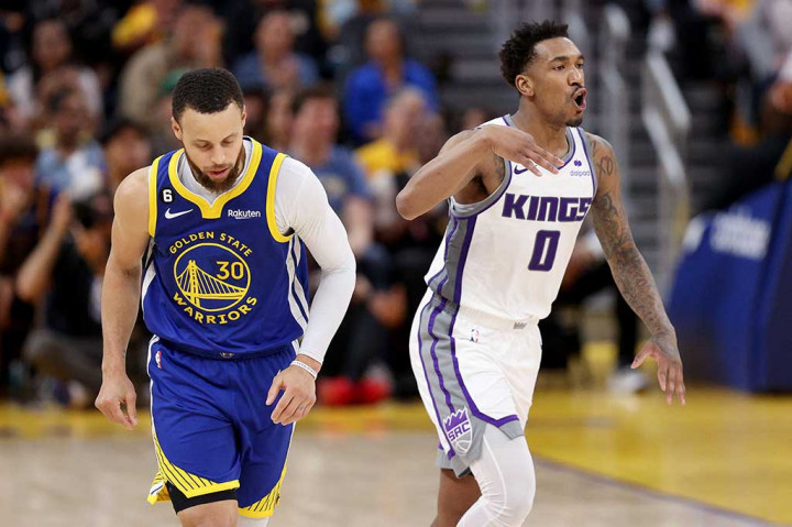 Dari kubu Kings, skor tertinggi dicetak oleh Malik Monk 28 poin, De'Aaron Fox menambahkan 26 poin ditambah 11 assist, Keegan Murray 15 poin dan 12 rebound.