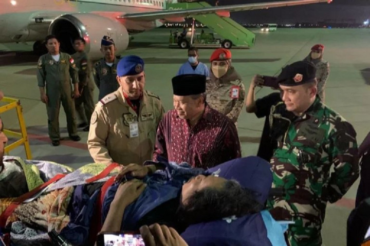 Mereka adalah bagian dari evakuasi terakhir demi memastikan semua WNI dapat dievakuasi ketempat yang aman. Sebuah perjuangan dan pengorbanan yang luar biasa dari semua pihak. 