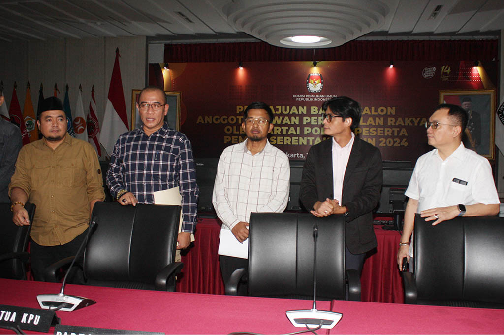 Ketua Komisi Pemilihan Umum RI Hasyim Asyari menyatakan pihaknya telah menyurati para partai politik (parpol) peserta Pemilu 2024 untuk meminta rencana pendaftaran bakal calon anggota legislatif (caleg) DPR RI, DPRD Provinsi, dan DPRD Kabupaten/Kota.