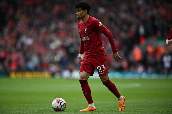 Hanya berselang dua menit, Liverpool dapat menggandakan keunggulan menjadi 2-0 setelah umpan tarik Cody Gakpo dapat dikonversikan menjadi gol oleh tendangan Luis Diaz.