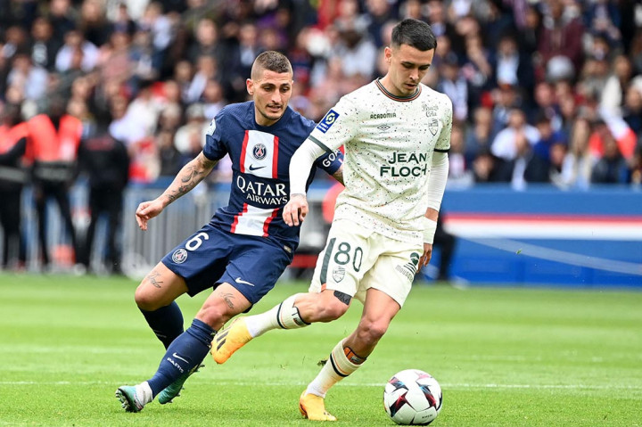 Sepuluh pemain PSG (Paris Saint-Germain) harus rela menelan kekalahan 1-3 dari Lorient pada pekan ke-33 Liga Prancis di Stadion Parc des Princes, Paris, Minggu, 30 April 2023 waktu setempat.