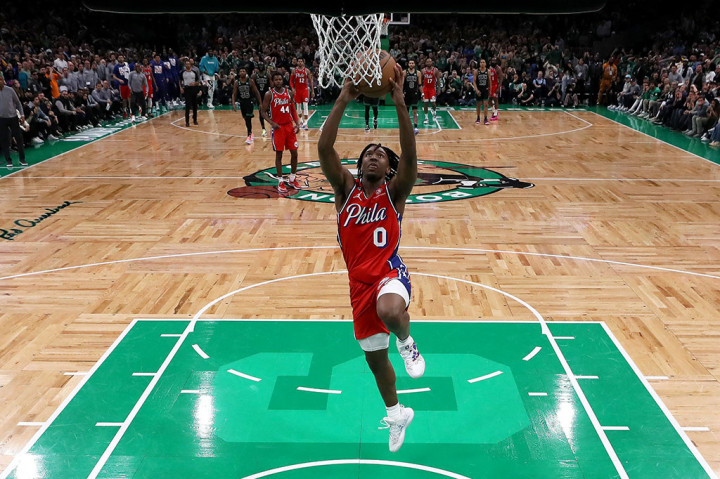 Tyrese Maxey menambahkan 26 poin untuk 76ers, Tobias Haris 18 poin, dan De'Anthony Melton 17 poin.