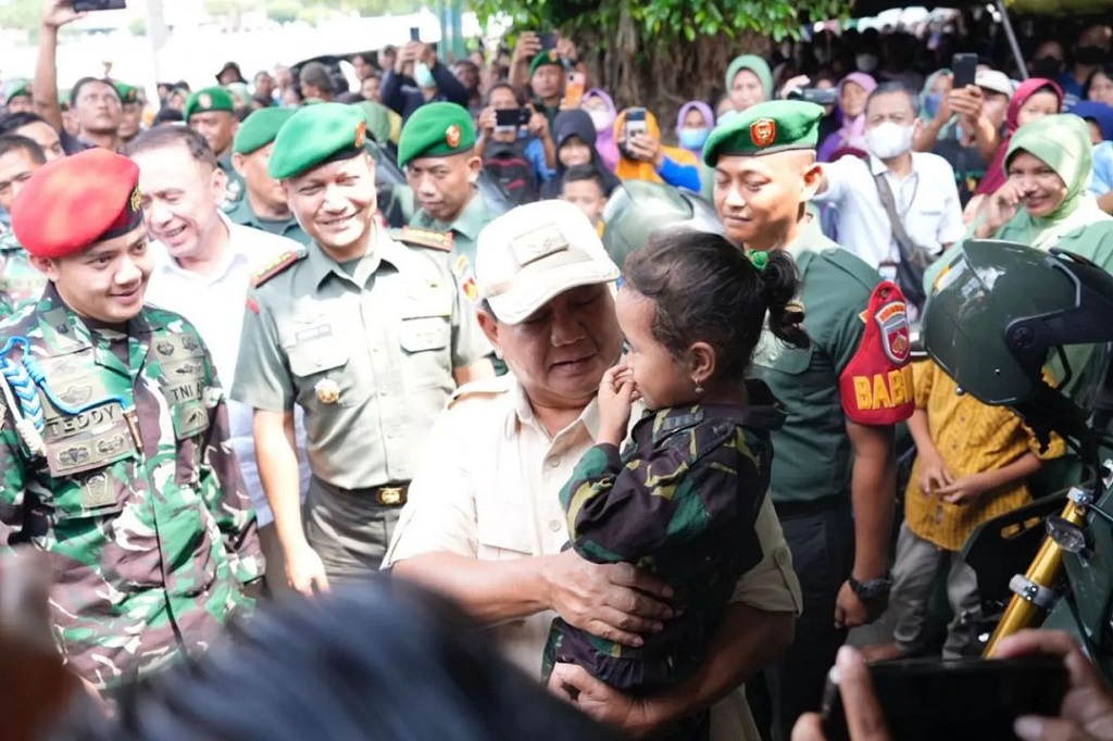 Ia pun mengungkapkan bahwa anggaran pertahanan yang ada sekarang ini adalah yang terbesar yang pernah diberikan oleh Presiden Jokowi.