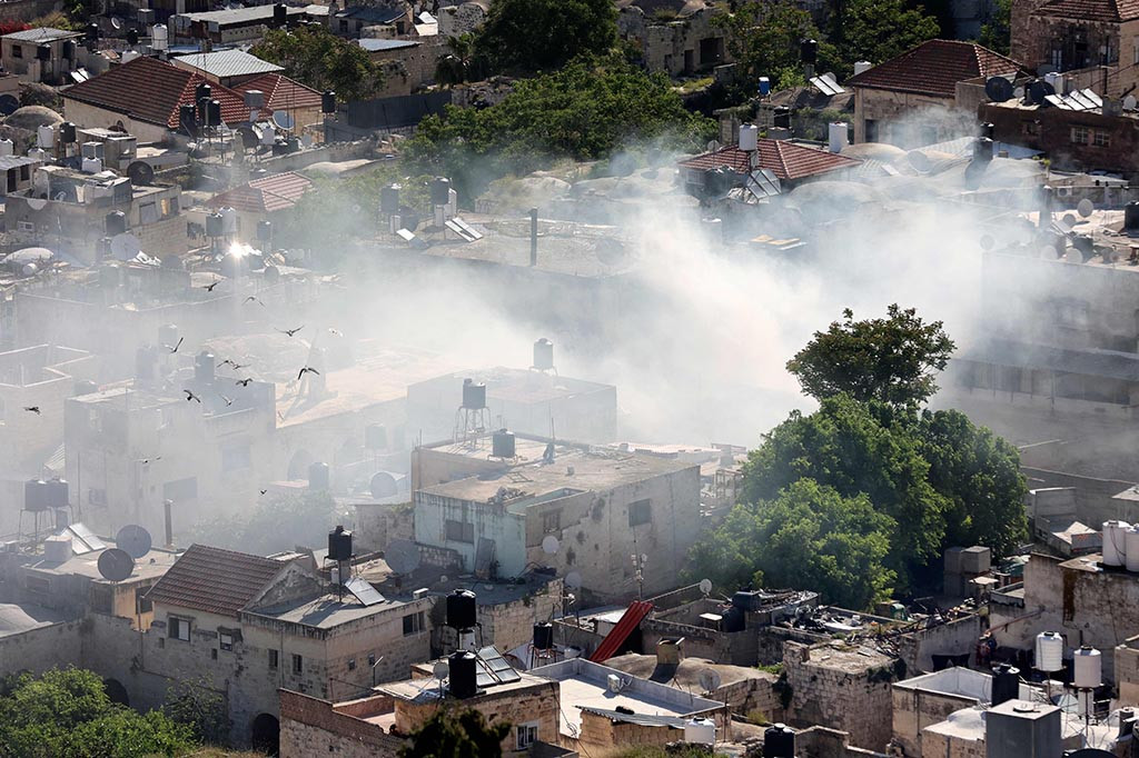 Israel mengatakan pasukan keamanannya menembak mati tiga warga Palestina yang dipersalahkan karena membunuh seorang wanita Inggris-Israel dan dua putrinya bulan lalu, dalam serangan Kamis, 4 Mei 2023 di Tepi Barat yang diduduki.