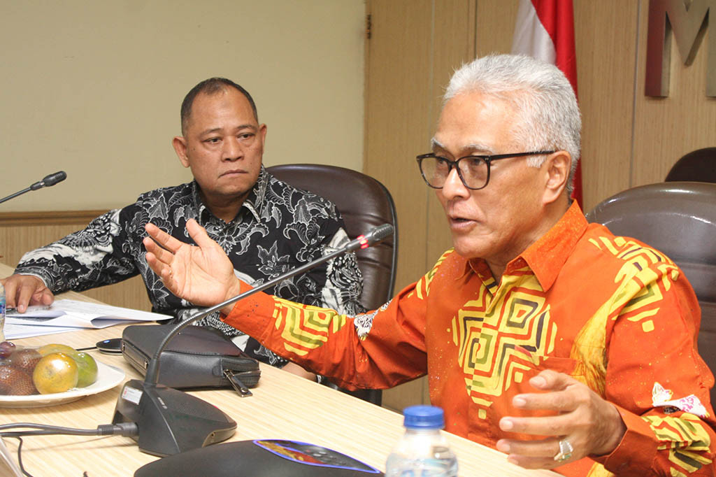 Totok menyampaikan Bawaslu senantiasa berupaya agar sengketa dalam tahapan Pemilu 2024 dapat diselesaikan dalam forum mediasi antara pihak pemohon sengketa dan tergugat dalam hal ini Komisi Pemilihan Umum (KPU).