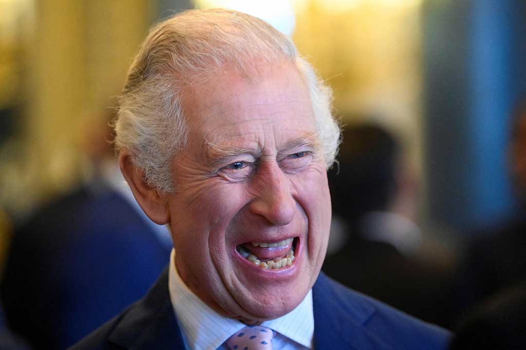 Charles III akan dinobatkan sebagai raja Inggris pada Sabtu, 6 Mei waktu setempat. Seremonial tersebut akan menjadi penobatan pertama dalam 70 tahun terakhir. Penobatan raja Inggris tersebut ialah yang kali pertama dilakukan oleh seorang raja Inggris sejak 1937.