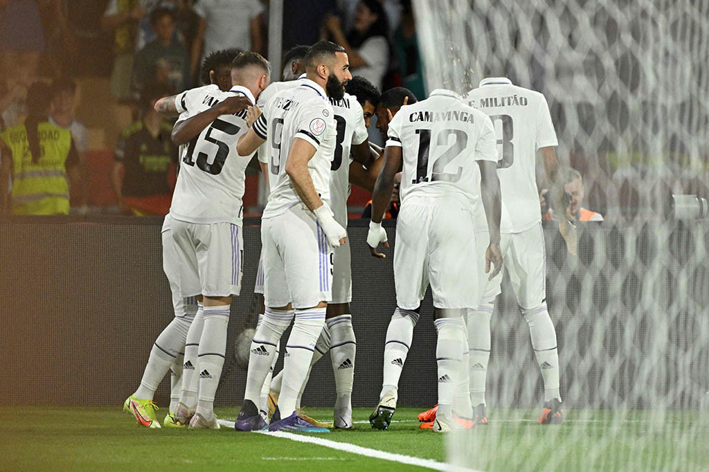 Madrid memulai pertandingan dengan baik dengan mencetak gol pada menit ke-2. Rodrygo mengirim umpan ke Vinicius Junior di kiri yang kemudian melewati dua pemain Osasuna. Vinicius kemudian mengirim umpan tarik yang disambar Rodrygo di tiang jauh dan mengubahnya menjadi gol. Skor menjadi 1-0.