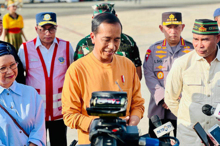 “Iya, secara khusus akan dibahas. Tapi, acuan kita tetap untuk Myanmar, acuan kita tetap ‘5 Point of Consensus’, itu tetap menjadi acuan, tetapi harus dengan dialog, bukan karena–menurut saya sanksi itu bukan sebuah solusi,” tegasnya.