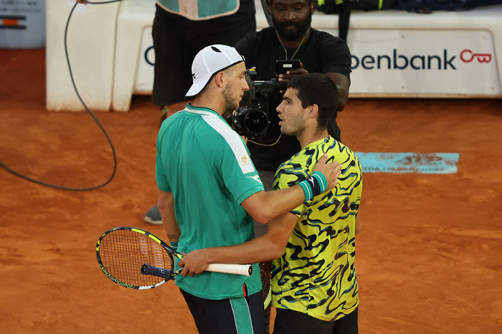 Juara US Open itu meraih gelar ke-10 dalam kariernya dan berpotensi besar untuk merebut kembali peringkat teratas dunia dari Novak Djokovic dengan hanya memainkan satu pertandingan di Rome Masters pekan depan, sebelum French Open.
