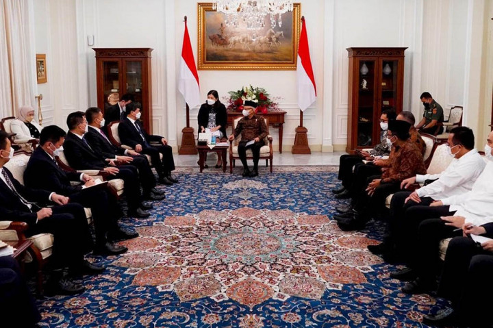 Pada pertemuan tersebut, Wapres berharapan agar masuknya investasi ke Indonesia selain mendukung pertumbuhan ekonomi nasional tapi juga tetap berkomitmen menjaga keberlanjutan lingkungan, pelibatan tenaga kerja lokal dan UMKM, peningkatan kapasitas SDM Indonesia, serta mendukung transfer teknologi.