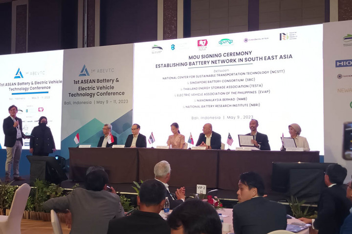 ASEAN Battery and Electric Vehicle Technology Conference (ABEVTC) untuk wilayah ASEAN pertama kalinya digelar di Nusa Dua, Bali. Kegiatan ini berlangsung sejak 9-11 Mei 2023.