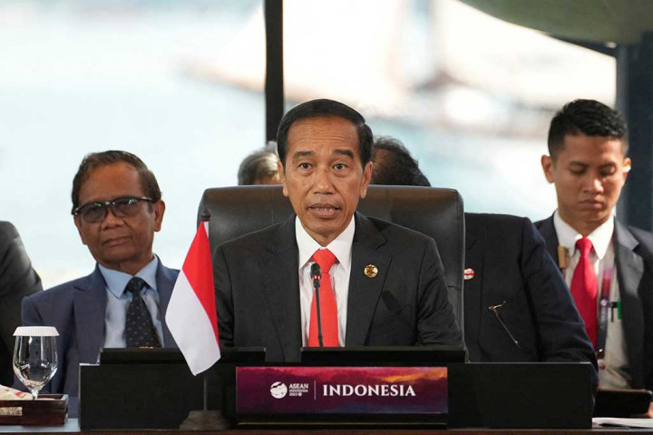 Presiden Joko Widodo meyakin persatuan menjadi kunci bagi ASEAN untuk memainkan peranan penting dalam perdamaian dan pertumbuhan.