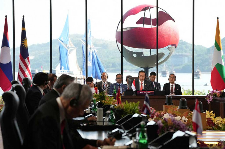 Presiden Jokowi menekankan keyakinannya bahwa ASEAN bisa menjadi motor perdamaian dan pertumbuhan. 