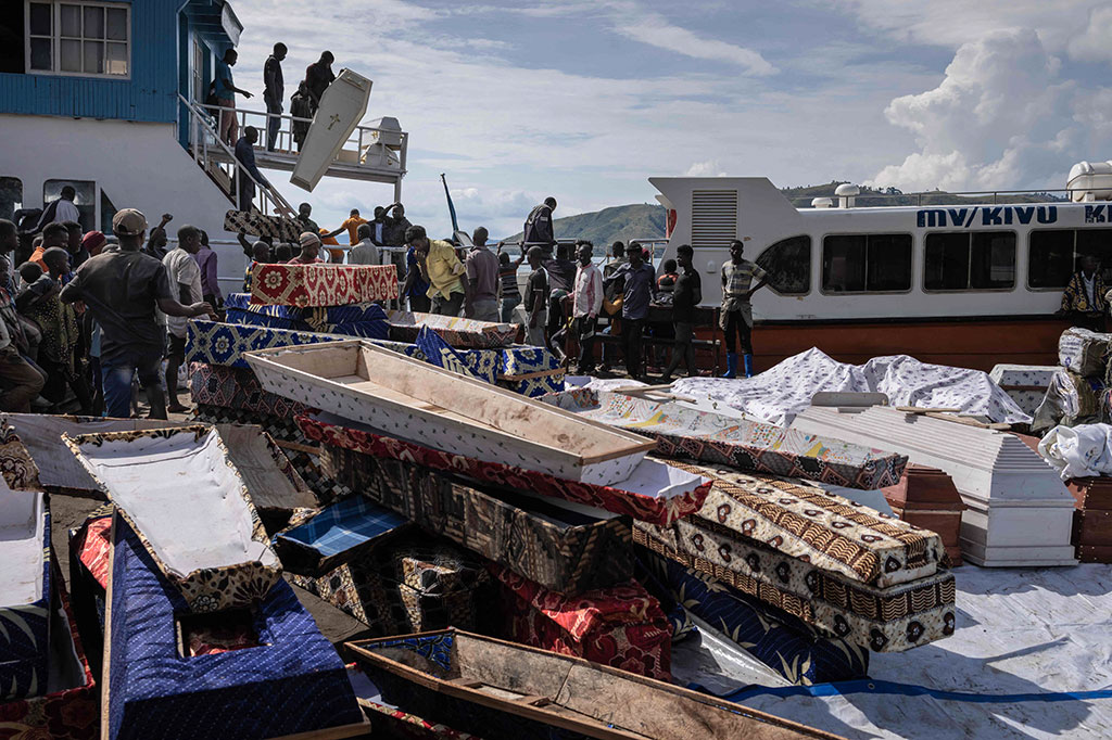 Sebanyak 176 orang dilaporkan tewas pada Jumat, 5 Mei. Namun, masih banyak korban yang dinyatakan hilang hingga saat ini. Ngwabidje mengonfirmasi bahwa hingga Senin, 8 Mei lalu telah tercatat sebanyak 401 korban tewas. Namun, pihaknya belum memerinci lebih lanjut seputar informasi korban.