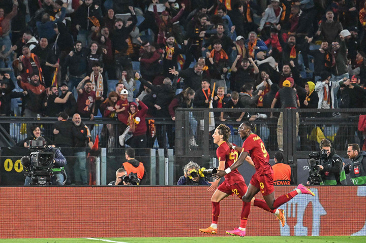 Tim tuan rumah akhirnya memecahkan kebuntuan pada menit ke-60. Tammy Abraham melepaskan umpan tarik ke kotak penalti yang diterima Edoardo Bove sebelum dia melepaskan tendangan ke gawang. Hradecky masih bisa menepisnya, tetapi bola rebound dengan cepat ditendang Bove lagi menjadi gol. AS Roma unggul 1-0.