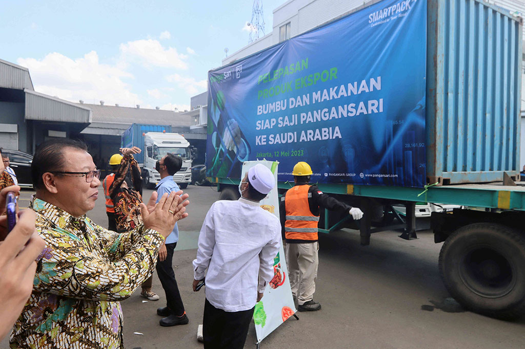 Pangansari Group, melalui anak usahanya PT. Pangansari Utama Food Industri, meluncurkan rangkaian produk eksklusif yaitu bumbu instan dan makanan siap saji yang kaya akan rempah-rempah dan resep asli Indonesia, sejumlah 1,5 juta pouch atau setara dengan 311 ton, 'smartpack' untuk Dapur Katering dan Jemaah Haji Indonesia di Arab Saudi. 