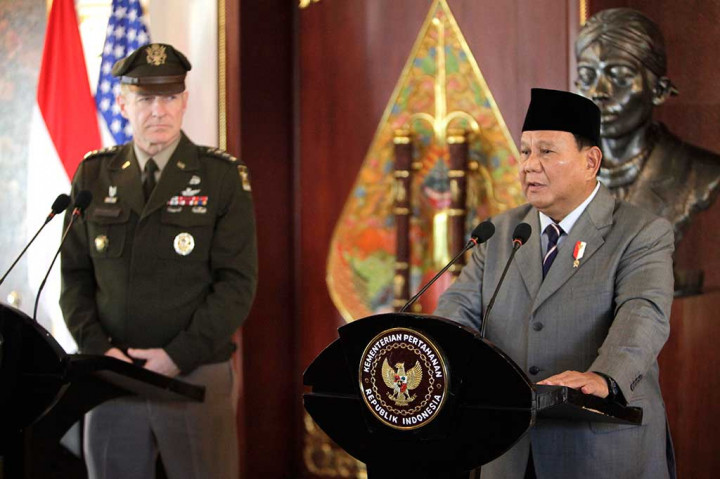 Menteri Pertahanan (Menhan) RI Prabowo Subianto menilai diterimanya kadet dari Indonesia untuk menjadi siswa di akademi militer Amerika Serikat merupakan terobosan sejarah.