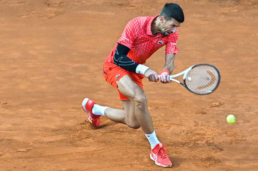 Djokovic memastikan kemenangan atas petenis peringkat 61 asal Argentina tersebut dalam waktu satu jam 51 menit