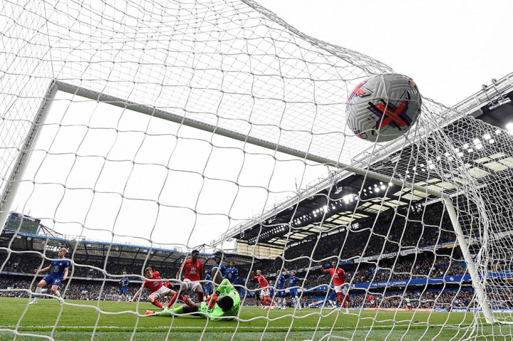 Berselang empat menit, Nottingham mampu menyamakan kedudukan usai Awoniyi membobol gawang Chelsea setelah memanfaatkan umpan Orel Mangala sehingga skor berubah menjadi 2-2.