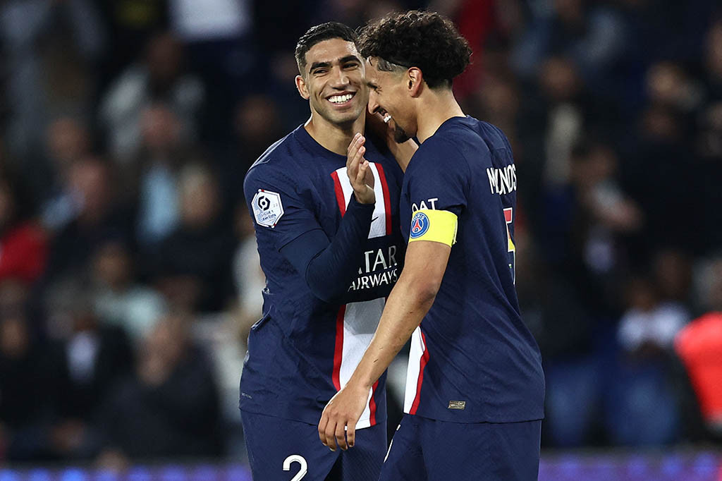 Sama-sama memiliki 10 pemain di lapangan, di sisa waktu PSG berhasil mengamankan keunggulan 5-0 atas Ajaccio dan keluar sebagai pemenang pada pertandingan ini.