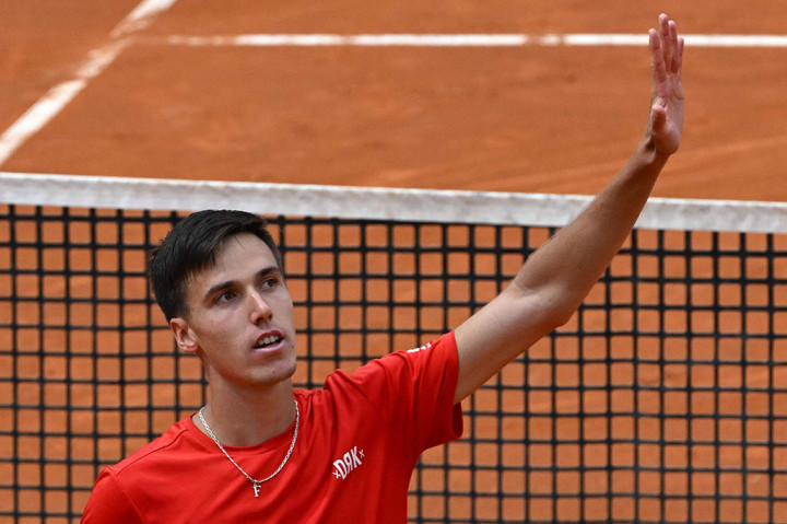 Marozsan, yang selanjutnya akan melawan Borna Coric untuk memperebutkan tempat di perempat final, belum pernah memenangi pertandingan di ATP Tour sebelum turnamen tersebut -- ini adalah pertama kalinya dia lolos ke undian utama dalam turnamen ATP Tour.