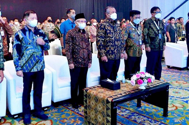 Dalam arahannya Wapres menekankan agar Rencana Kerja Pemerintah (RKP) Tahun 2024 dapat menciptakan pembangunan yang inklusif dan berkelanjutan.