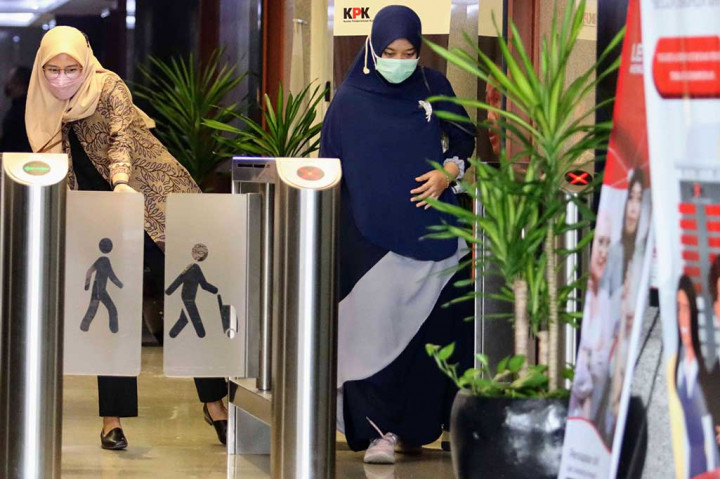 Ia juga melaporkan memiliki kas dan setara kas senilai Rp6.351.033.913,00 dan tidak tercatat memiliki harta bergerak lain, surat berharga, maupun utang.