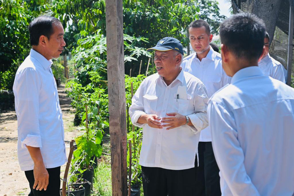 Selain tempat praktik pertanian, Presiden juga akan membantu memperbaiki tempat praktik peternakan di SMK tersebut, terutama kandangnya. Presiden juga menyebut pihaknya akan membantu mengirimkan sejumlah ternak ke SMK PPN 1 untuk bisa dijadikan sarana pembelajaran.