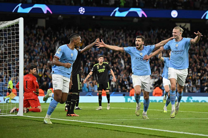 City memperbesar keunggulan mereka menjadi 3-0 pada menit ke-76. Eksekusi tembakan bebas De Bruyne disambut sundulan Manuel Akanji sebelum mengenai paha Eder Militao dan masuk ke gawang sendiri.