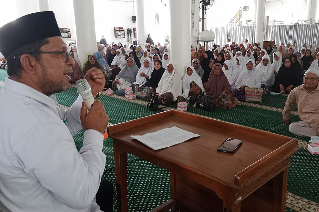 Jelang keberangkatan, Kementerian Agama Kabupaten Pidie bekerja sama dengan IPHI (Ikatan Persaudaraan Haji Indonesia) menggelar pemantapan manasik haji terhadap 356 jemaah. Manasik haji terpadu ini berlangsung pada Selasa, 16 Maret hingga Jumat 19 Maret 2023.