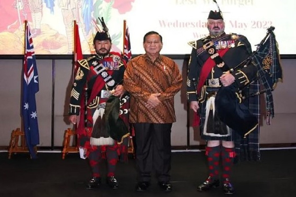 Menhan Prabowo disambut Duta Besar Australia untuk Indonesia Penny Williams PSM dan Atase Pertahanan Australia untuk Indonesia BRIG Matt Campbell serta Wakil Dubes Selandia Baru Dr. Giselle Larcombe yang didampingi Atase Pertahanan Selandia Baru Col. Grant Morris.