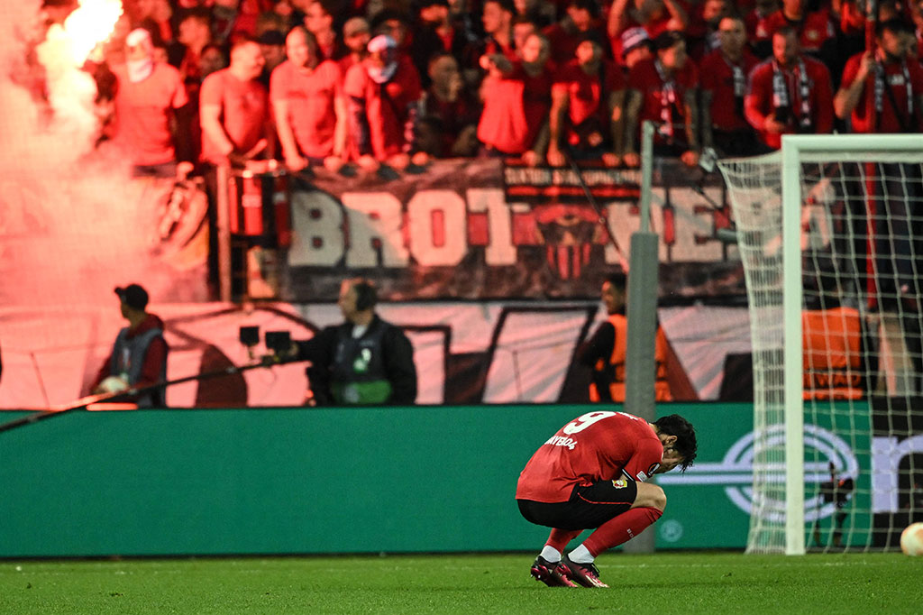 Percobaan Sardar Azmoun pada menit ke-66 masih mengarah tepat ke tangan Patricio dan dibuang oleh Gianluca Mancini sebelum disambar oleh pemain Leverkusen. Kiper asal Portugal itu beberapa kali menyelamatkan gawang Roma dari serangan Leverkusen.