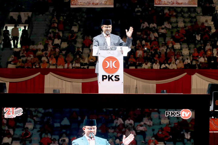 Terkait dengan penominasian cawapres, Anies mengatakan bahwa hal tersebut masih dalam proses. Ia pun tidak menutup kemungkinan bahwa calon wakil presiden yang akan mendampingi dia nantinya adalah perempuan. 