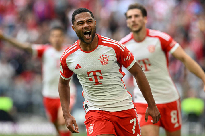 Serge Gnabry sempat membuat tim tamu unggul 1-0 pada menit ke-25 lewat tembakannya dari tepi kotak penalti setelah menerima umpan dari Thomas Muller.