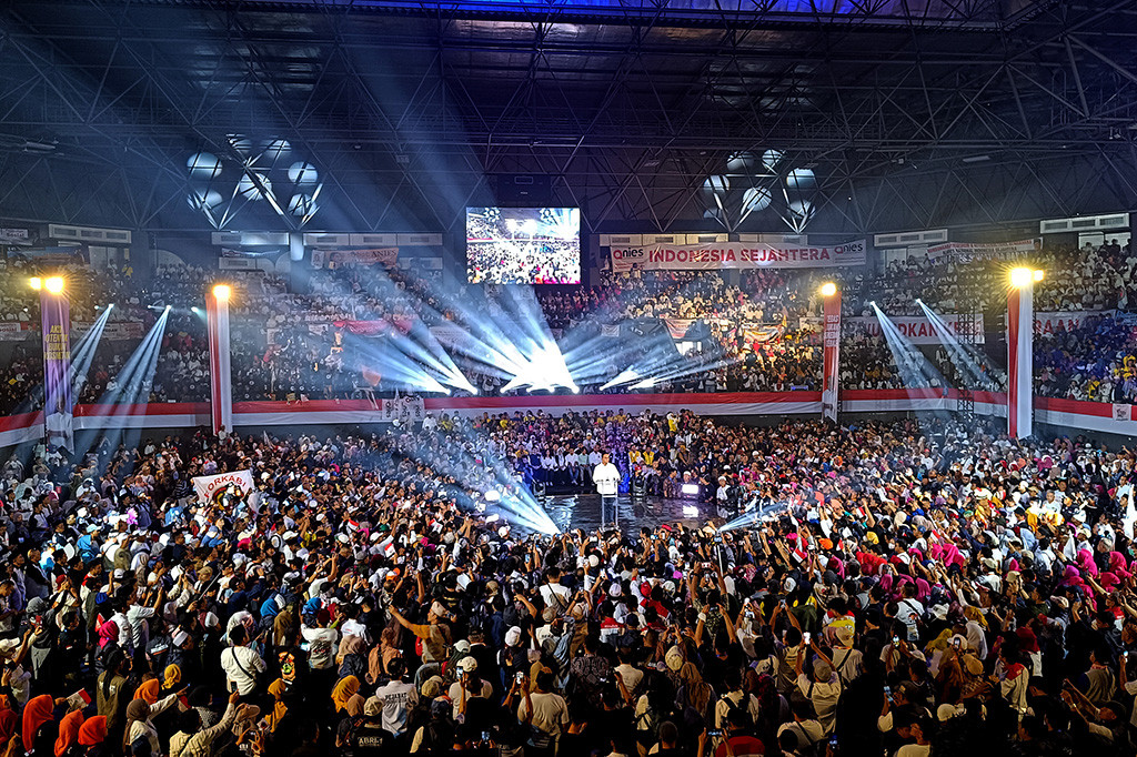 Relawan Anies Baswedan menggelar acara temu kebangsaan di Tennis Indoor Senayan, Minggu, 21 Mei 2023. Acara ini dihadiri ribuan pendukung Anies dari berbagai daerah. 