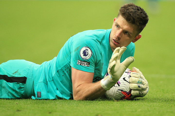 Leicester mulai bermain menyerang menjelang akhir pertandingan. Namun, serangan-serangan The Foxes tidak bisa menjebol gawang Nick Pope. 