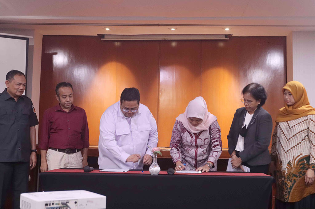 Selanjutnya adalah penyiapan layanan, dimana saat anak menjadi korban akan diberikan rehabilitasi. Berbeda dengan perlakuan kepada orang dewasa, yang menjalani hukuman.