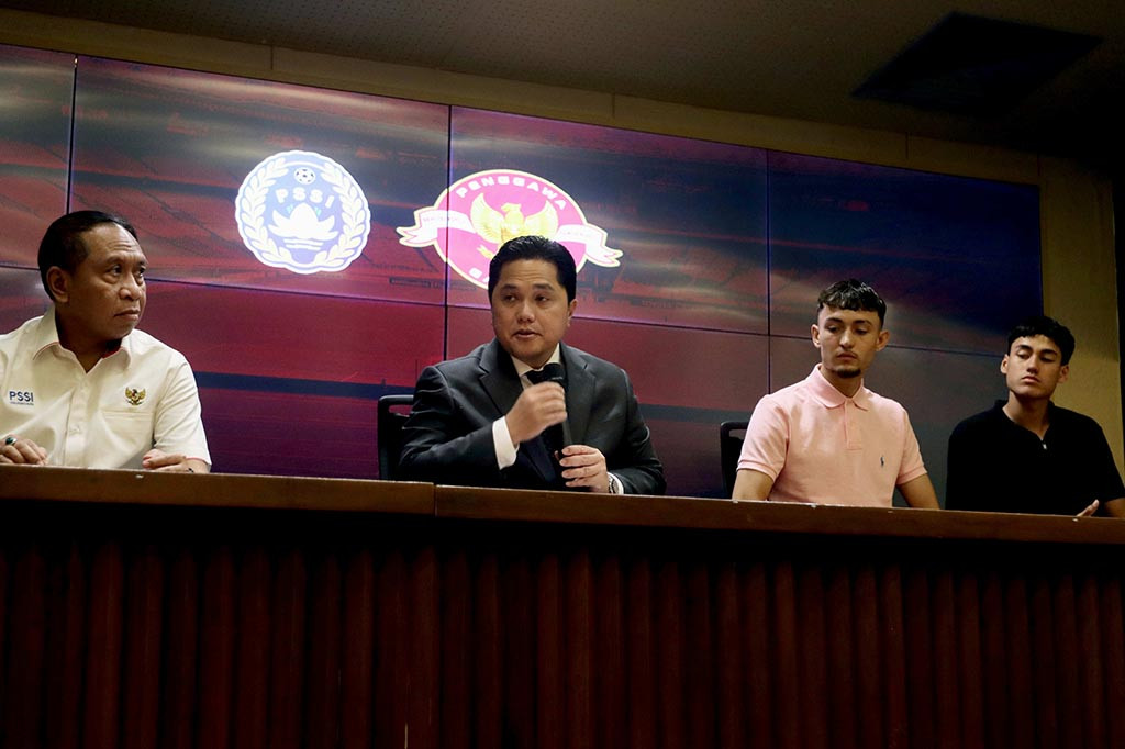 Mengenai proses pendatangan tim Albicaleste, Erick Thohir mengatakan menjalin komunikasi langsung dengan Oltre Consulting Account Federasi Sepak Bola Argentina (AFA) Maria Cristina Russo dan salah satu legenda Inter Milan dan Argentina Javier Zanetti.