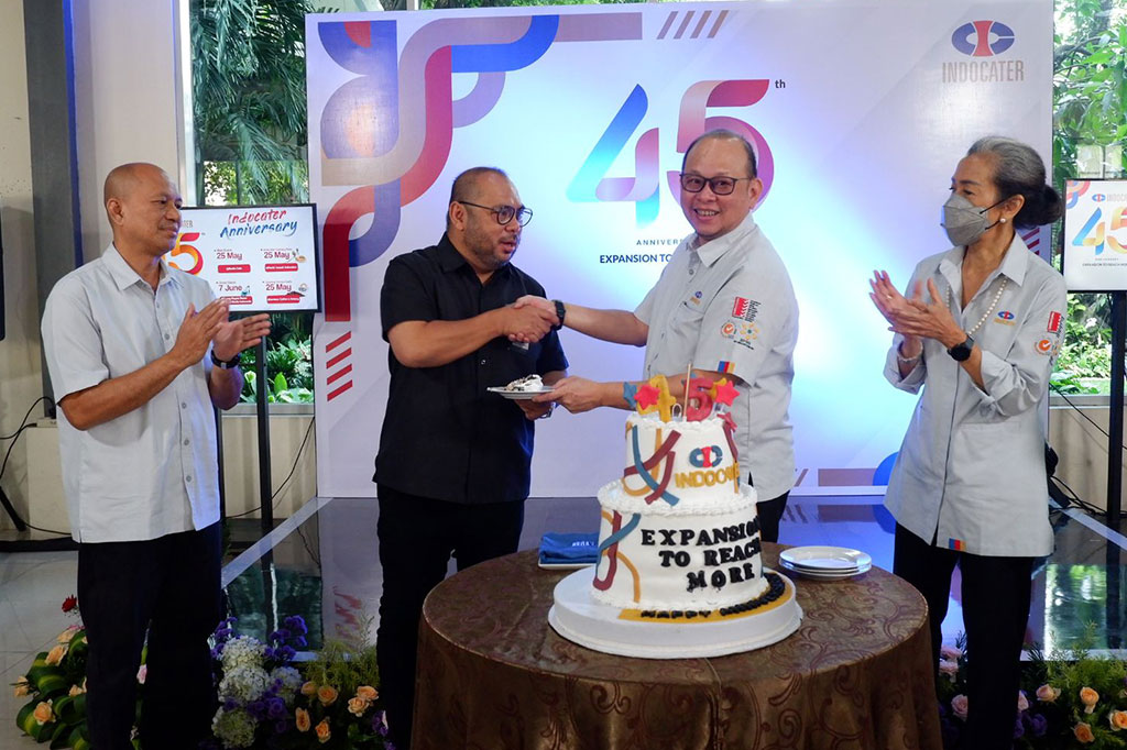 PT Indocater memasuki usia ke-45, Kamis, 25 Mei 2023. CEO Media Group Mohammad Mirdal Akib menyampaikan harapannya agar PT Indocater dapat mengepakan sayap lebih lebar ke kancah internasional. Dia juga mengapresiasi kinerja PT Indocater selama 45 tahun berkiprah di bisnis makanan dan minuman. 