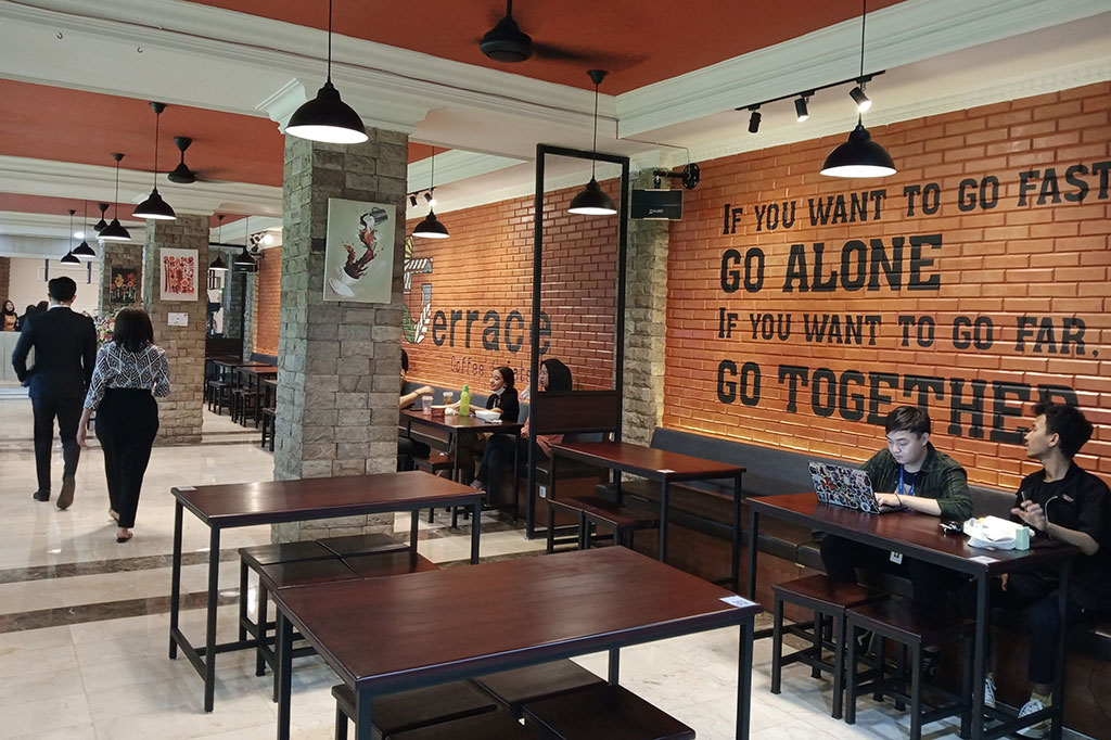 Acara ulang tahun PT Indocater juga menjadi momentum peresmian unit bisnis terbaru, yakni Teraace Cafe di komplek kantor Media Group Network. Perhelatan ulang tahun PT Indocater turut dimeriahkan dengan pemberian santunan bagi anak yatim dan perjalanan umrah.