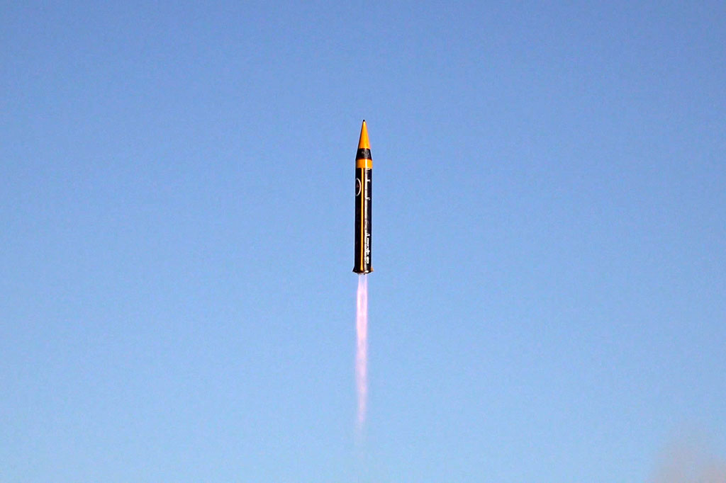 Menurut media pemerintah, kecepatan rudal taktis dengan mobilitas tinggi tersebut dapat mencapai Mach 16 di luar atmosfer dan Mach 8 di dalam atmosfer.