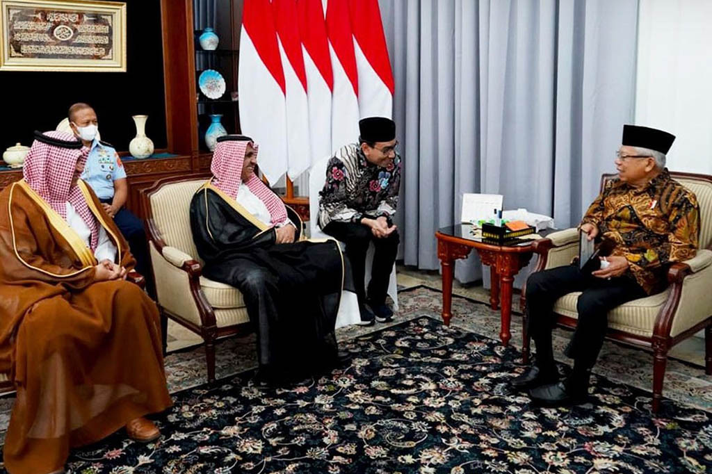 Wapres juga memberikan apresiasinya dan menaruh harapan kepada kepemimpinan Arab Saudi sebagai pemimpin Liga Arab, untuk dapat menjadi pemersatu dan mendorong peningkatan daya saing umat Islam dengan bangsa lain dalam cakupan global.