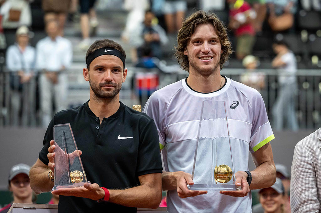 Turnamen Geneva Open yang diikuti 28 orang ini berfungsi sebagai kesempatan terakhir sebelum Grand Slam kedua tahun ini di Paris.